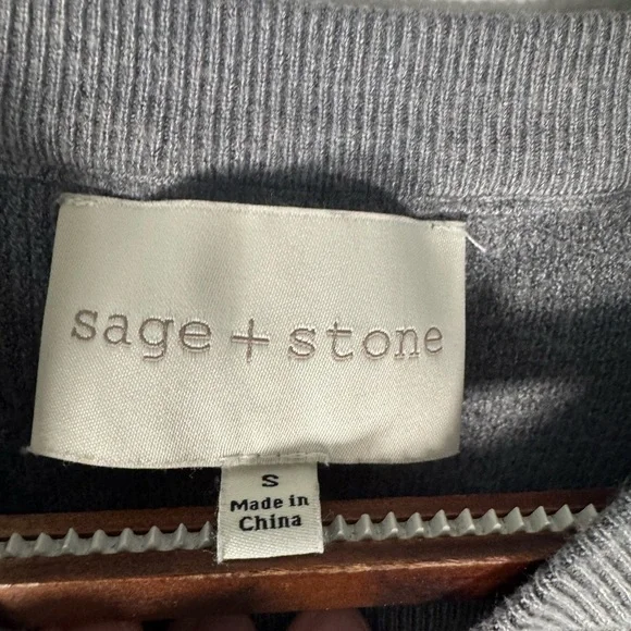 Stone + Sage Cropped Ribbed Charcoal Gray Long Sleeve Sweater Size Small - Picture 3 of 6